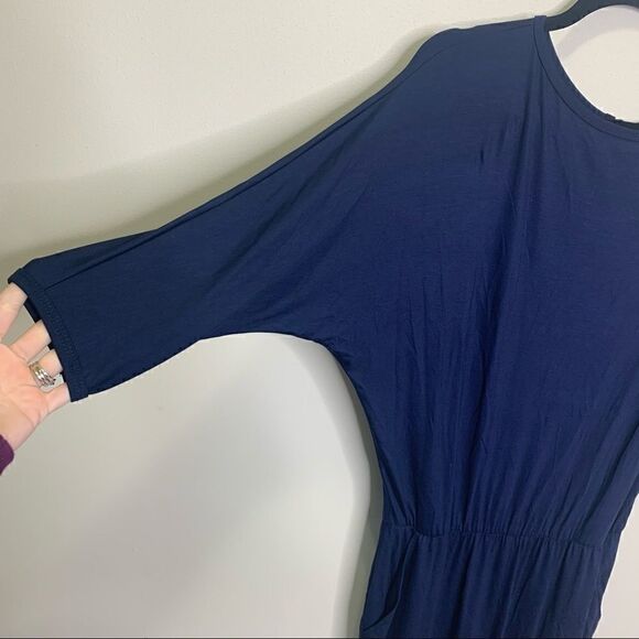 Trina Turk navy jumpsuit with sleeves size medium - Picture 2 of 8